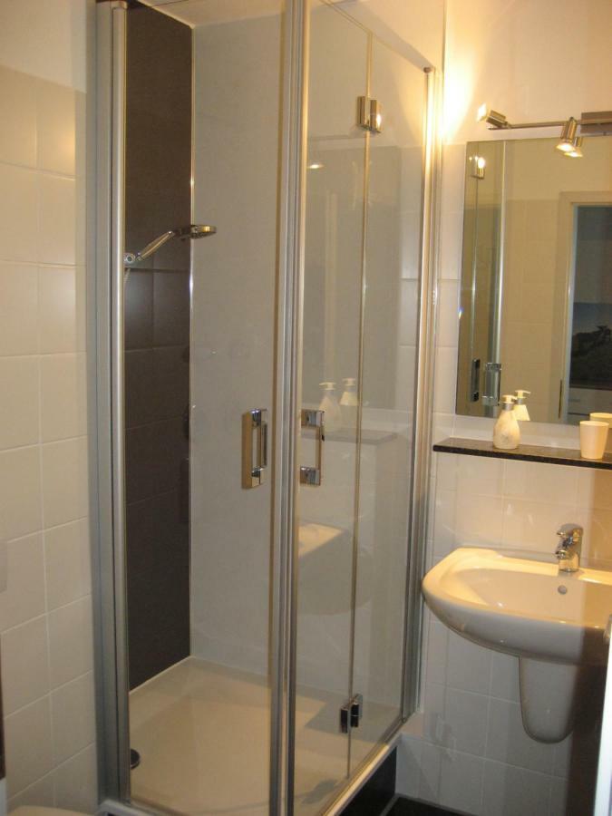 Hochwertiges Apartment im Grünen, zentral gelegen, ruhig, Balkon Hannover Exterior foto